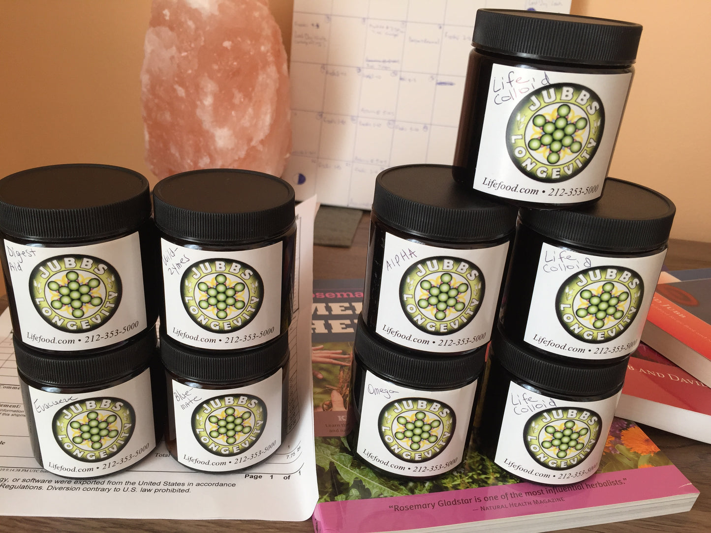 LifeFood jars together